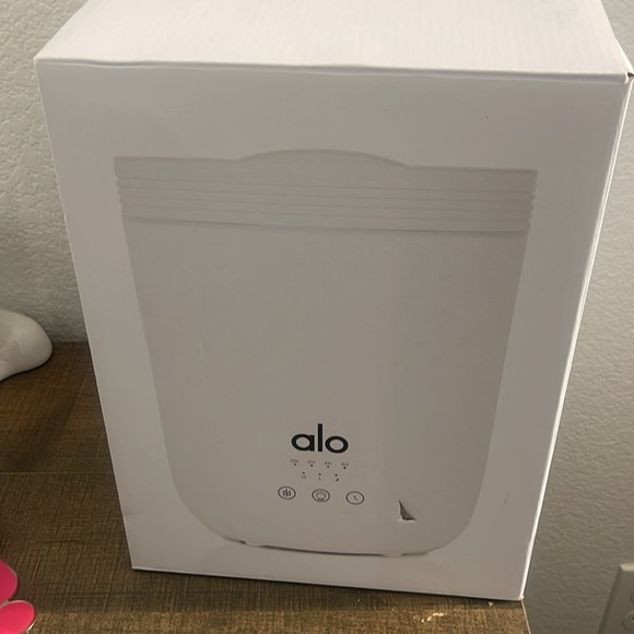 Alo Aura diffuser. - Picture 2 of 8